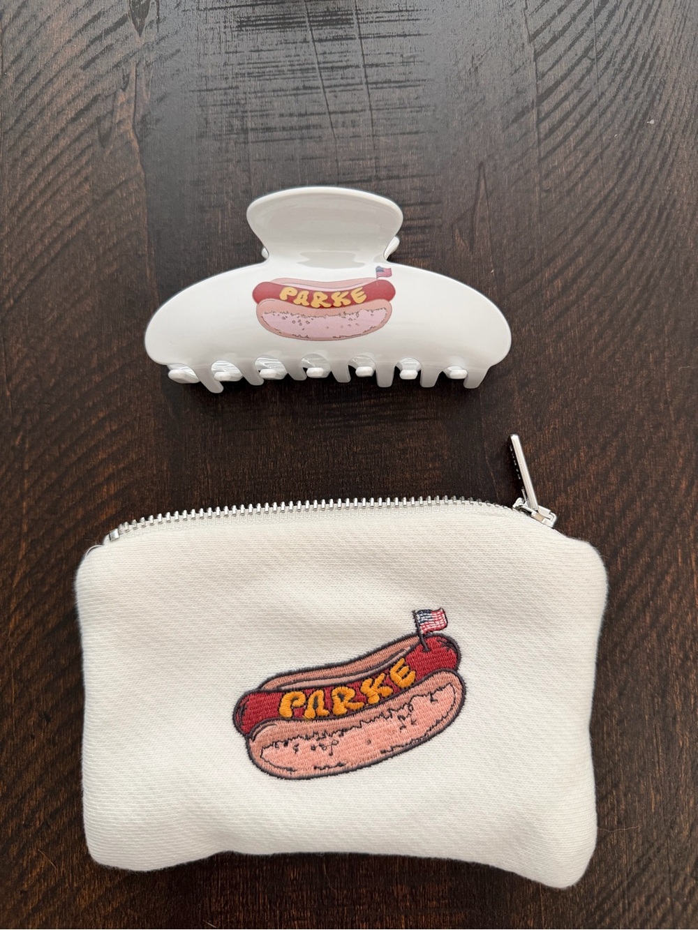 Parke White Hot Dog Hair Claw and Pouch Set